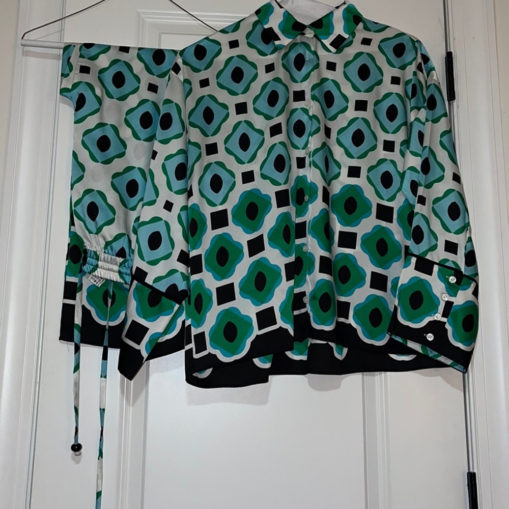 2 piece set